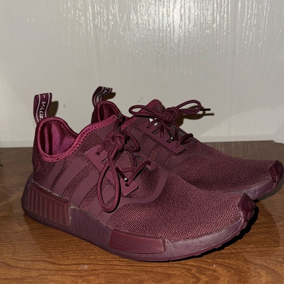 Adidas shoes - Picture 1 of 5